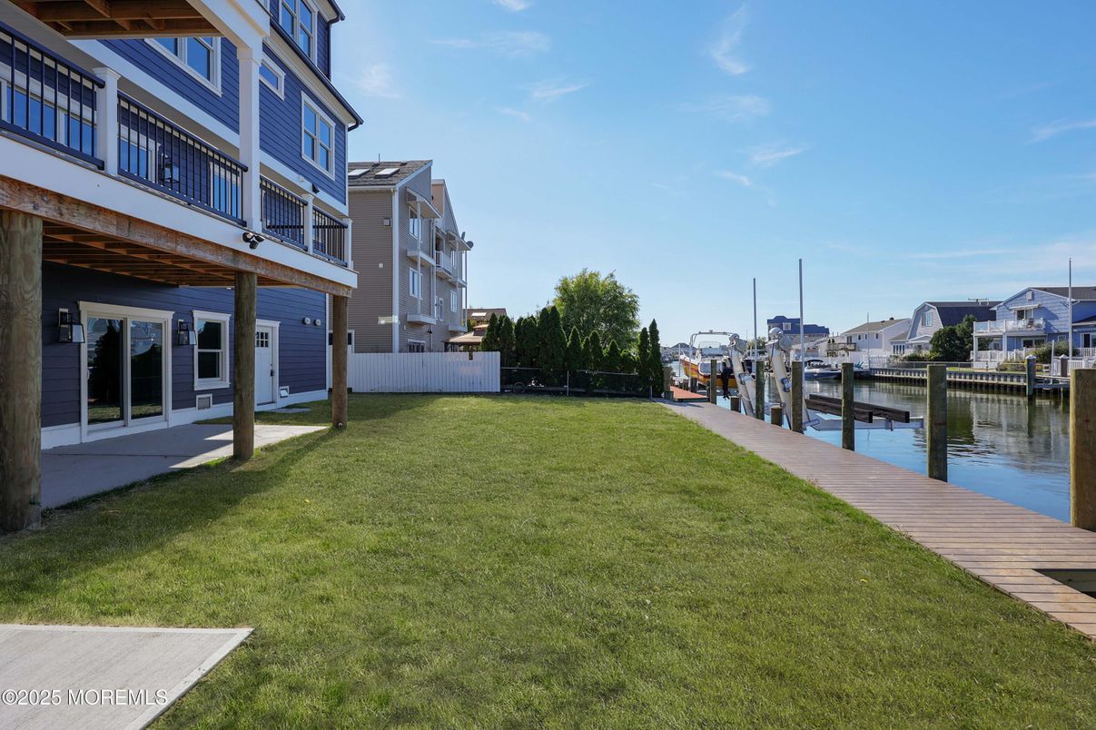 Backyard, Exterior, Water