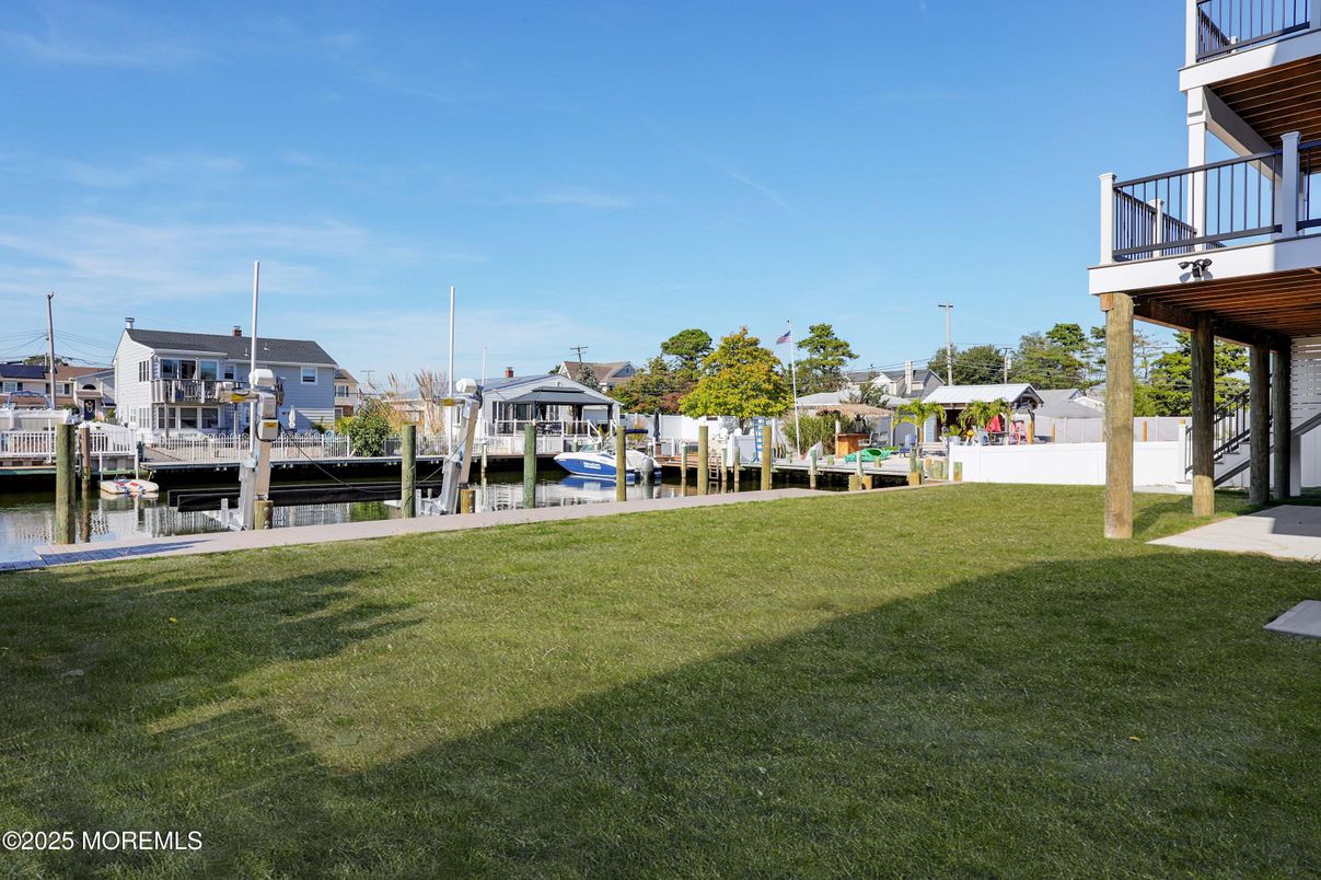 Backyard, Exterior, Water