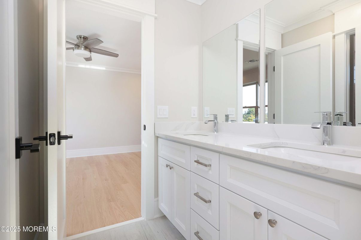 Bathroom, Dual Sink Vanities, Interior, Wood Texture Flooring