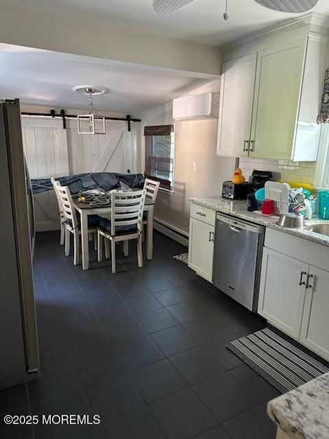 Dining room, Interior, Kitchen, Pendant Lights, Stainless Steel Appliances