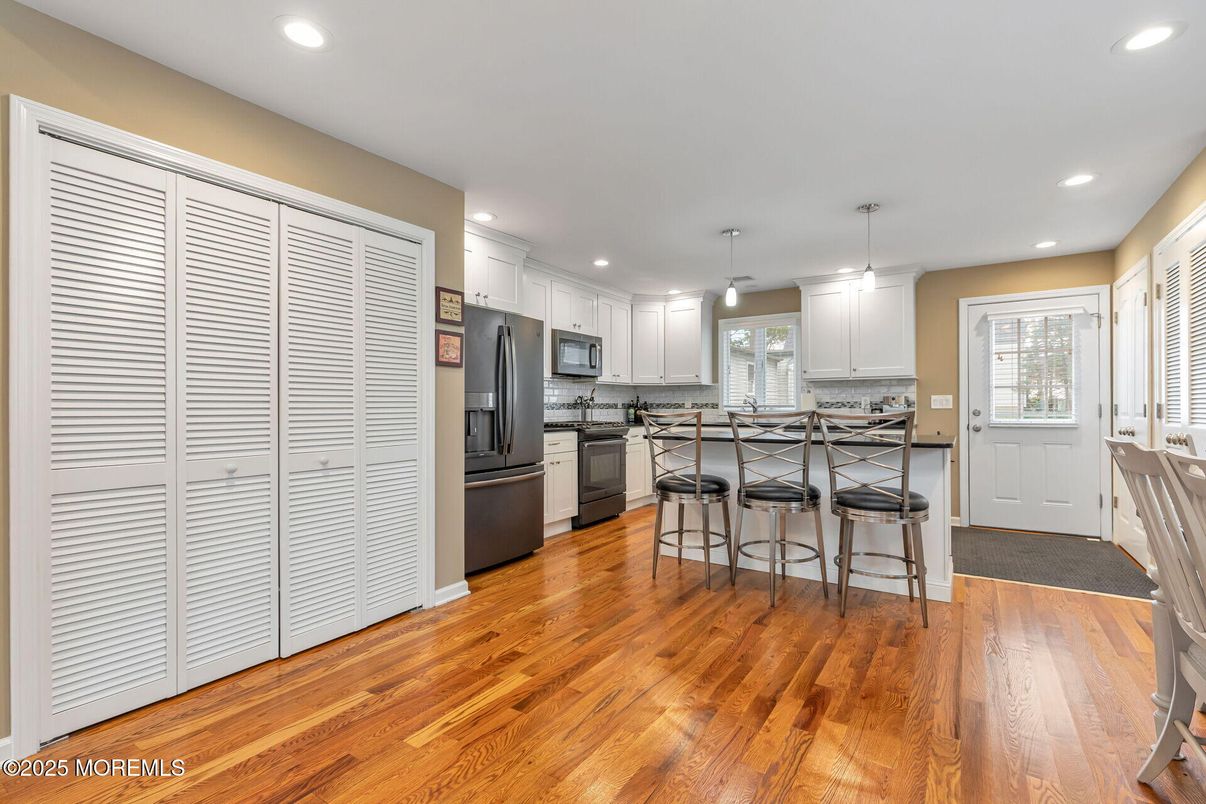 Interior, Kitchen, Pendant Lights, Recessed Lighting, Wood Texture Flooring