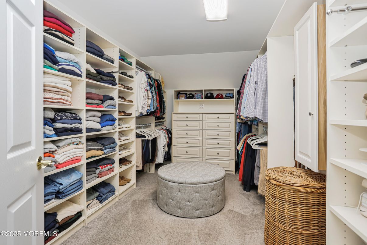 Interior, Walk-in Closets
