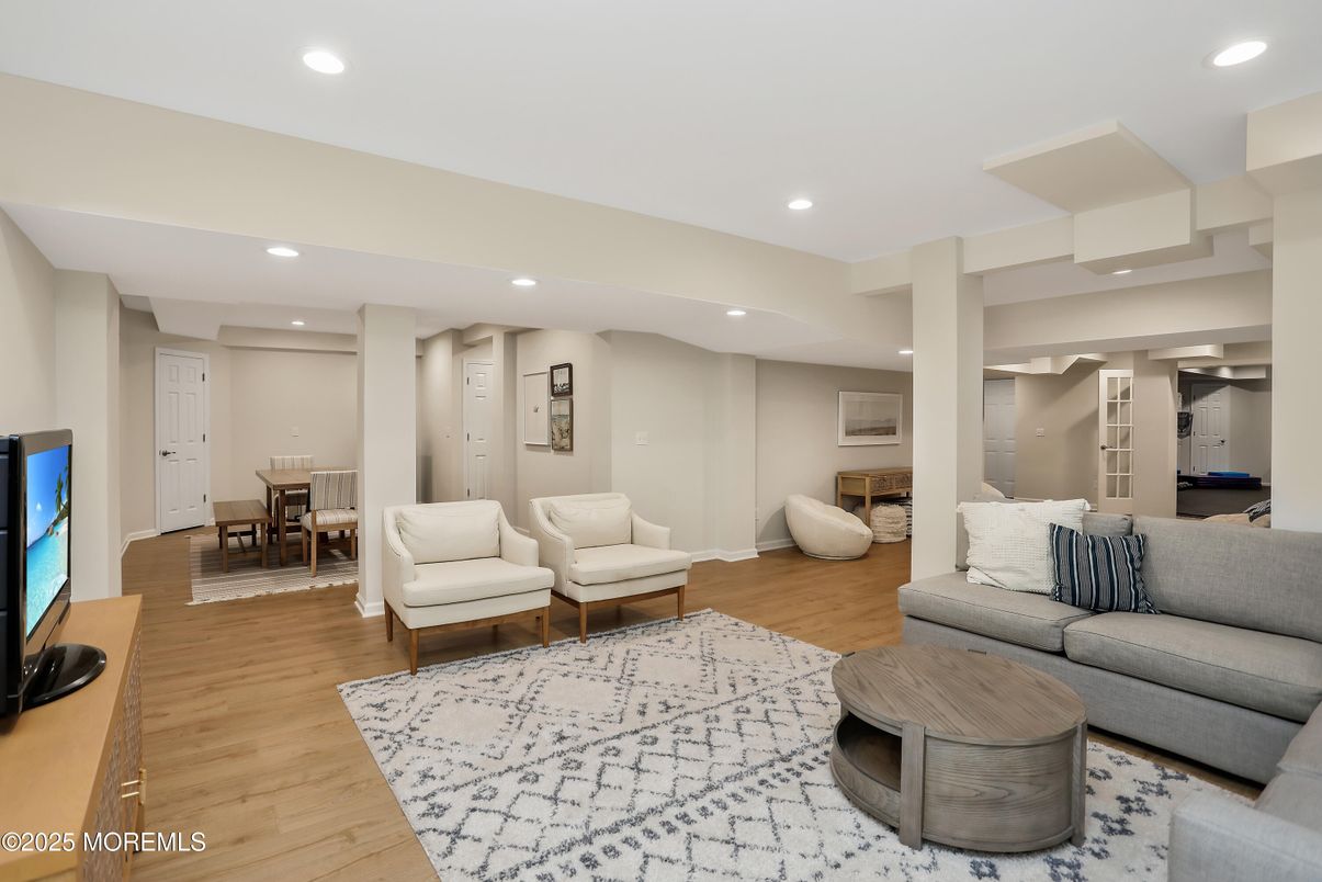 Dining room, Interior, Living room, Recessed Lighting, Wood Texture Flooring