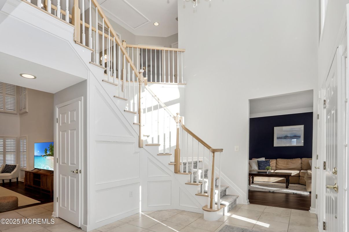Interior, Marble, Recessed Lighting, Wood Texture Flooring
