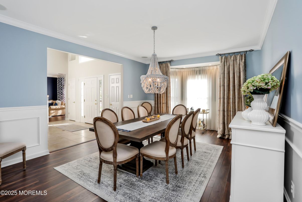 Chandelier, Dining room, Interior, Wood Texture Flooring