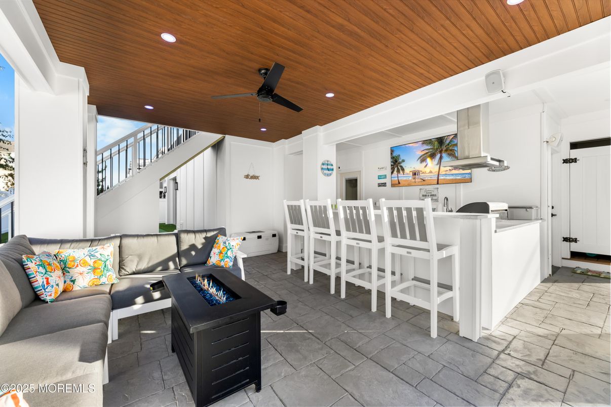 Dining room, Interior, Living room, Recessed Lighting, Wooden Ceilings