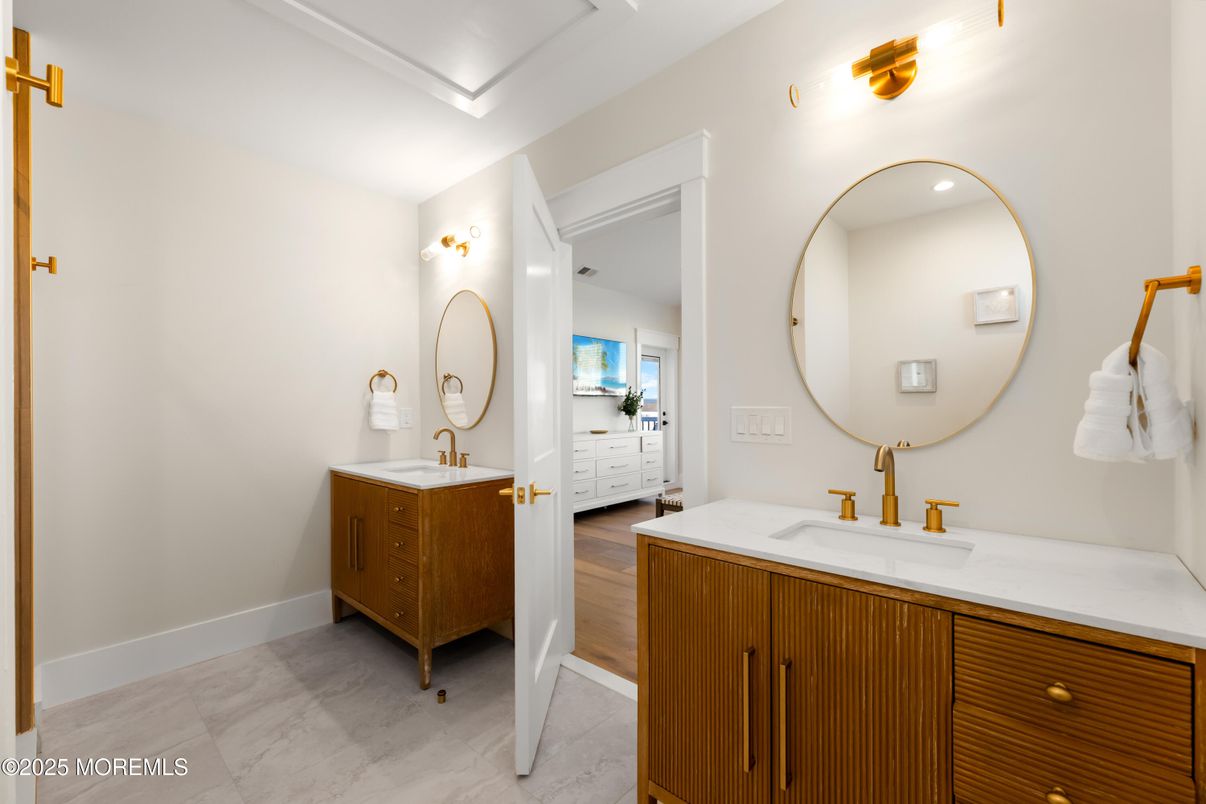 Bathroom, Dual Sink Vanities, Interior, Wood Texture Flooring