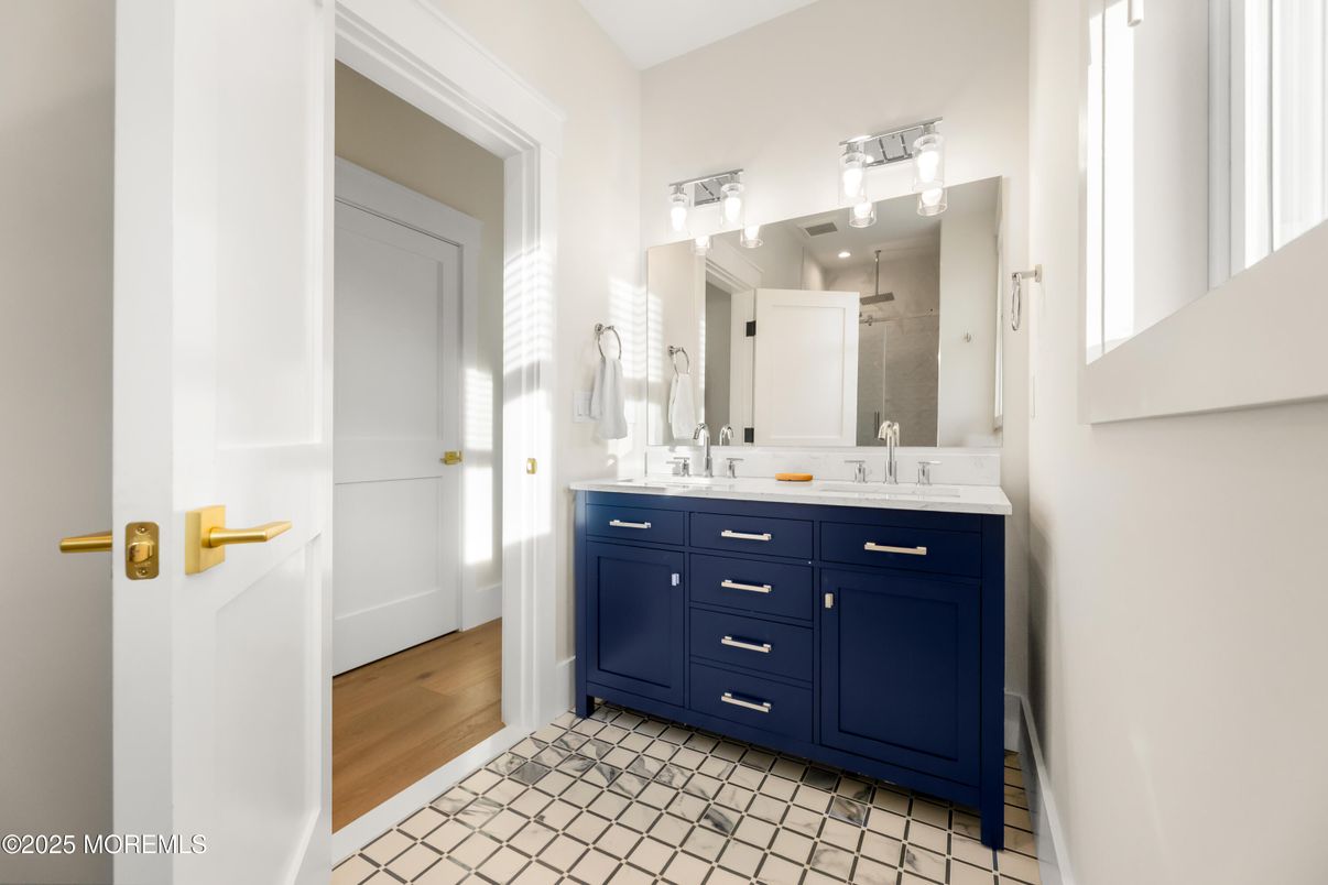 Bathroom, Dual Sink Vanities, Interior, Wood Texture Flooring