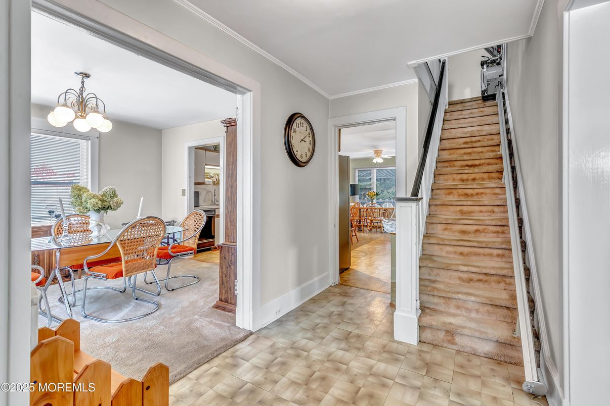 Chandelier, Dining room, Interior