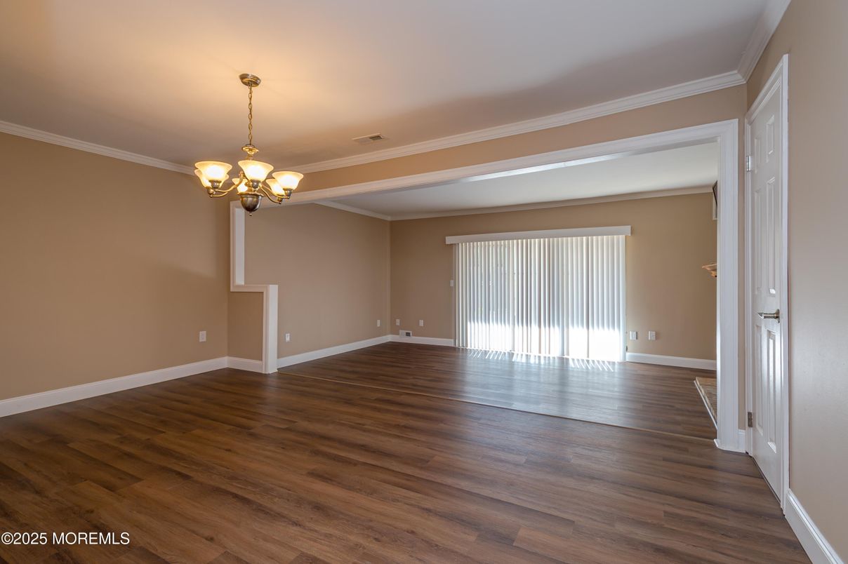 Chandelier, Empty room, Interior, Wood Texture Flooring