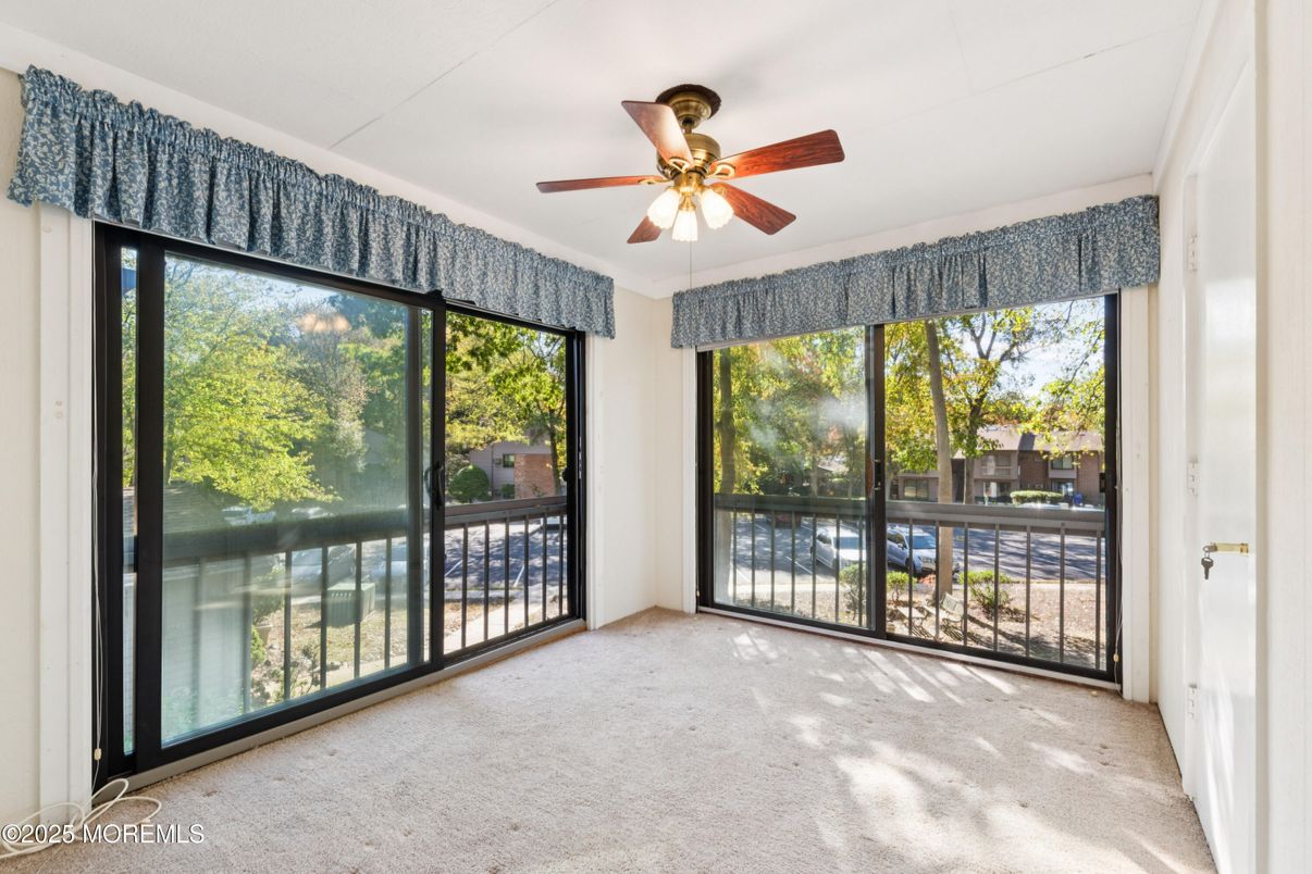 Empty room, Interior, Sun Room