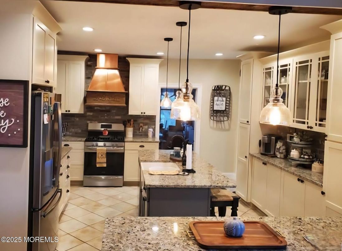 Interior, Kitchen, Pendant Lights, Recessed Lighting