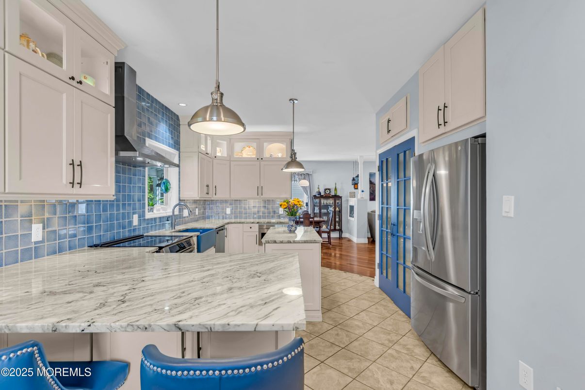 Interior, Kitchen, Pendant Lights, Stainless Steel Appliances, Wood Texture Flooring