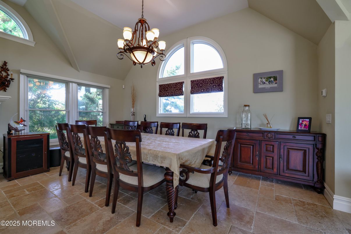 Chandelier, Dining room, Interior