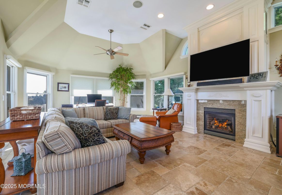 Fireplace, Interior, Living room, Recessed Lighting