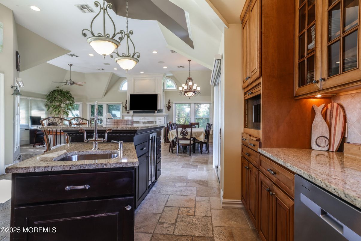 Chandelier, Dining room, Interior, Kitchen, Pendant Lights, Recessed Lighting