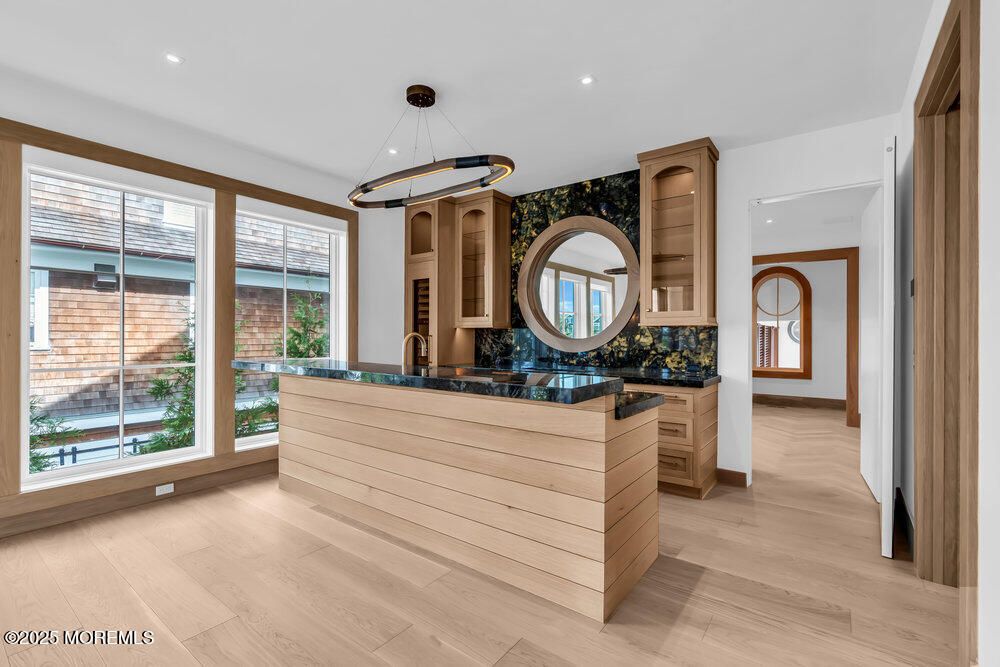 Interior, Pendant Lights, Recessed Lighting, Wood Texture Flooring
