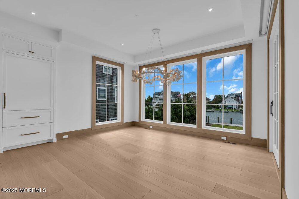 Empty room, Interior, Pendant Lights, Recessed Lighting, Water, Wood Texture Flooring