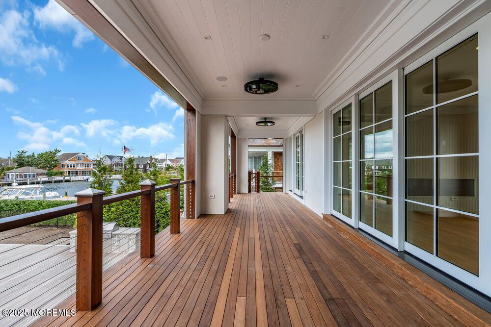 Exterior, Wood Texture Flooring