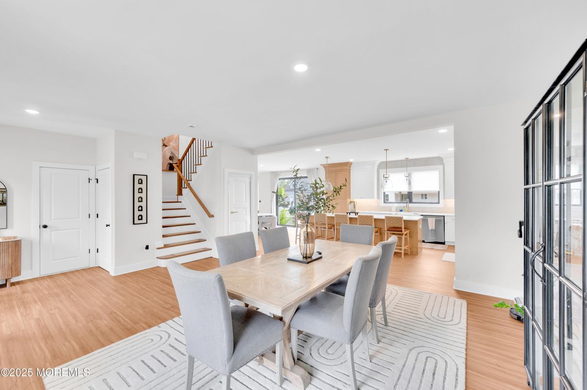 Dining room, Interior, Kitchen, Recessed Lighting, Wood Texture Flooring
