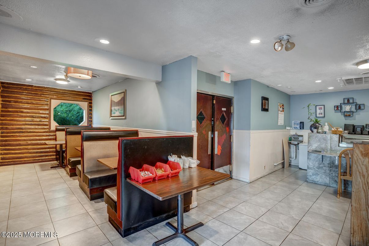 Interior, Recessed Lighting
