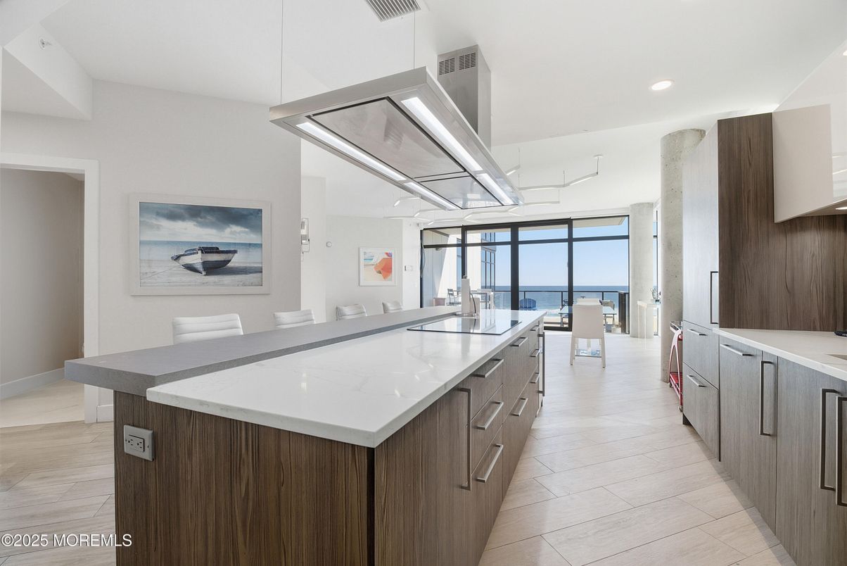 Interior, Kitchen, Pendant Lights, Recessed Lighting, Water