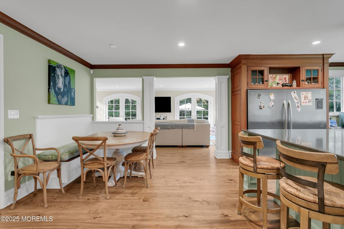 Dining room, Interior, Living room, Recessed Lighting, Wood Texture Flooring