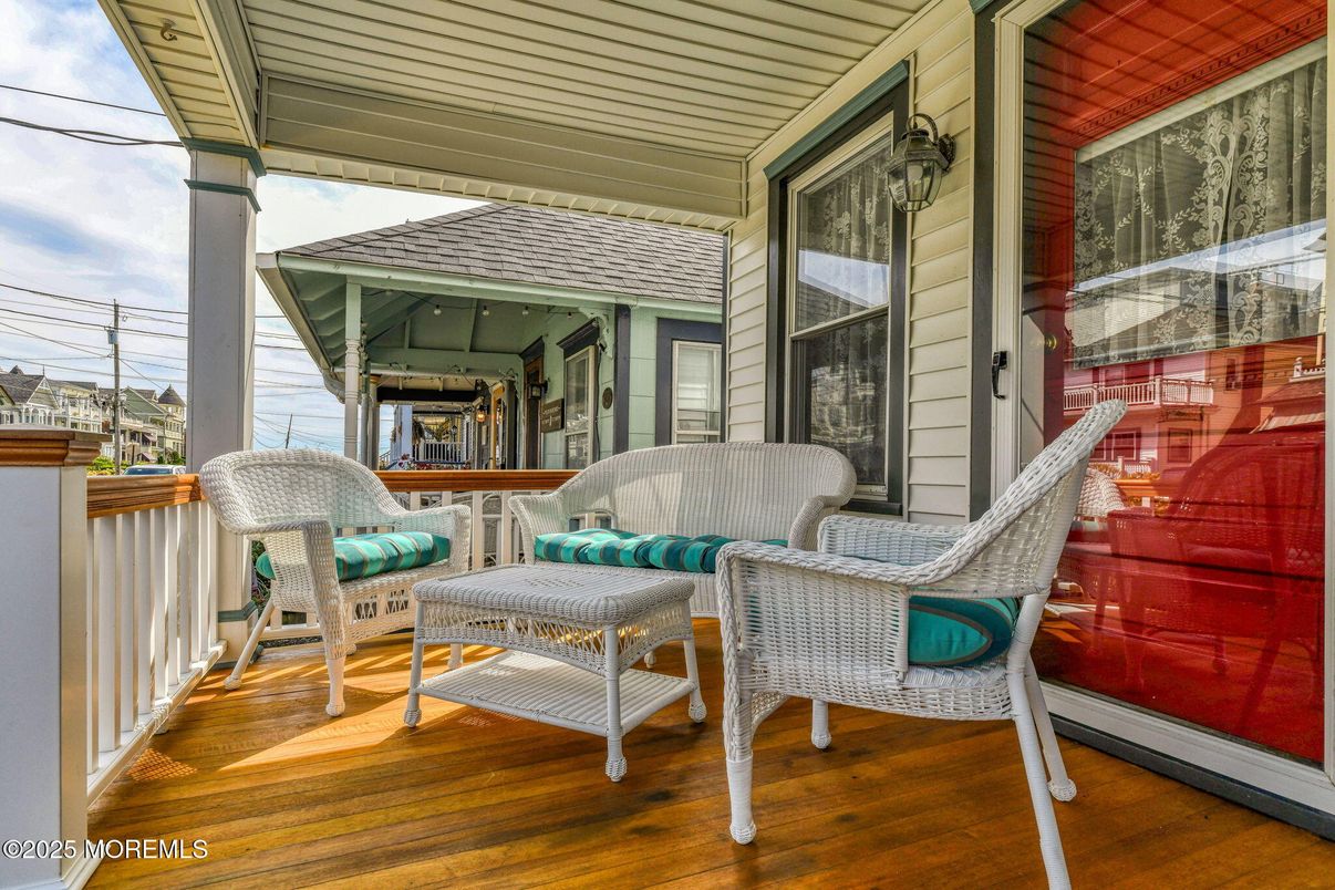 Exterior, Wood Texture Flooring