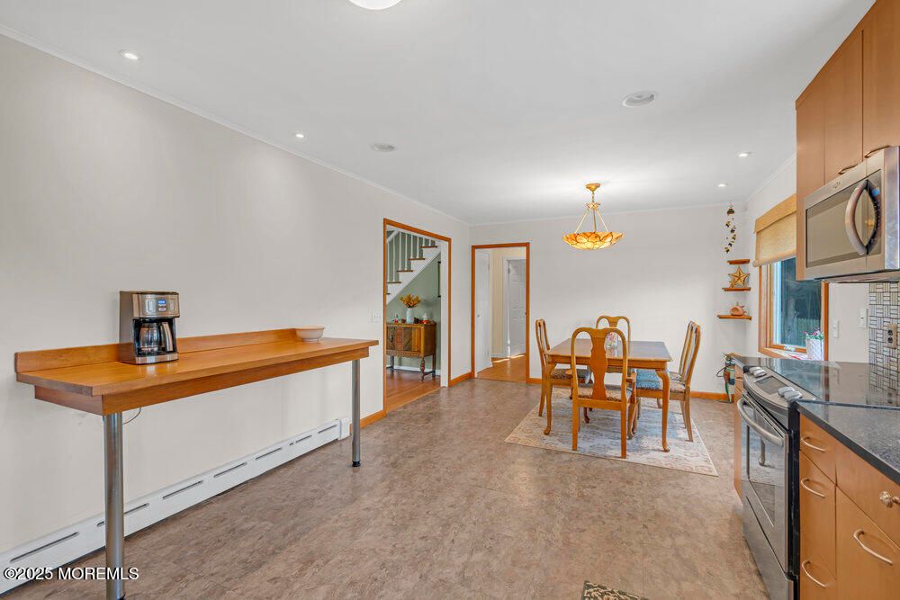 Chandelier, Dining room, Interior, Recessed Lighting
