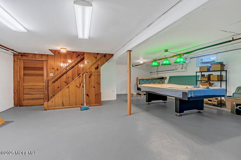 Game Room, Interior, Wooden Walls