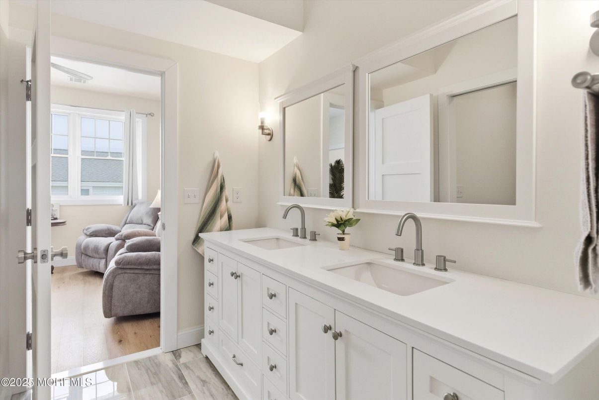 Bathroom, Dual Sink Vanities, Interior, Wood Texture Flooring