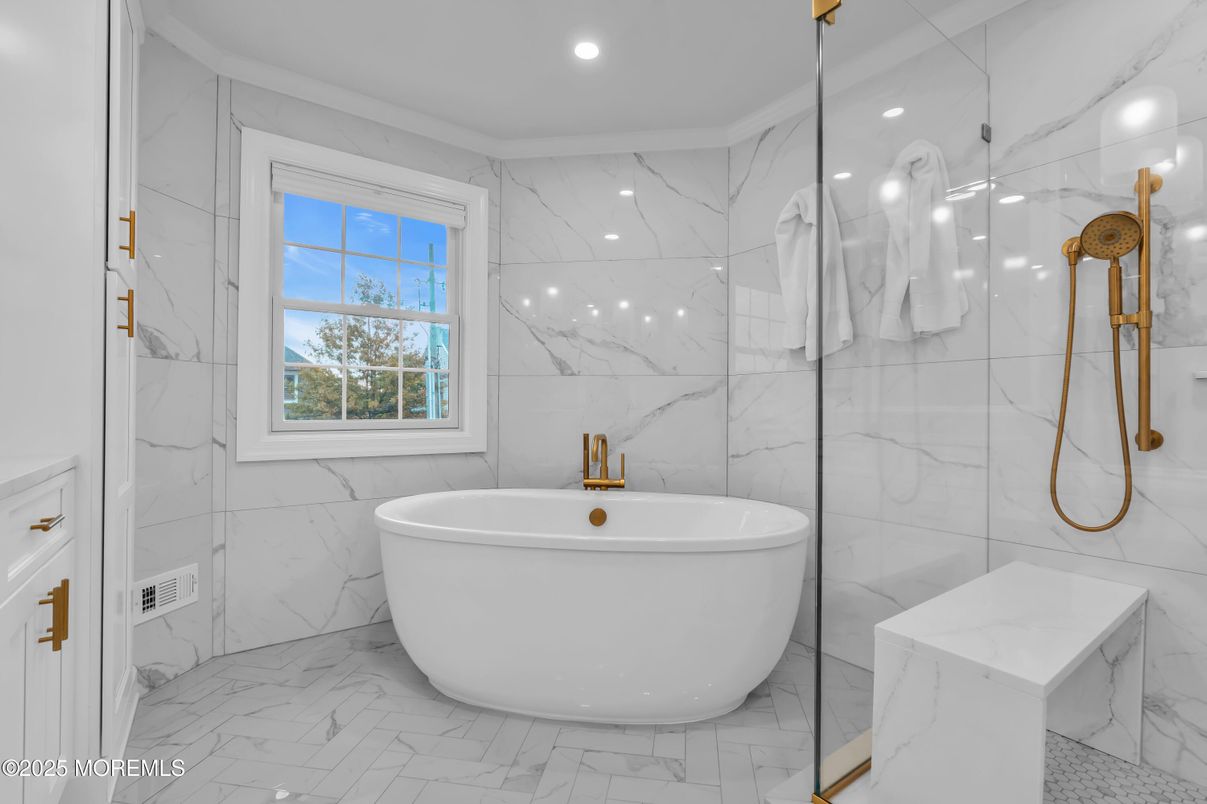 Bathroom, Free Standing Baths, Interior, Marble, Marble Walls, Recessed Lighting
