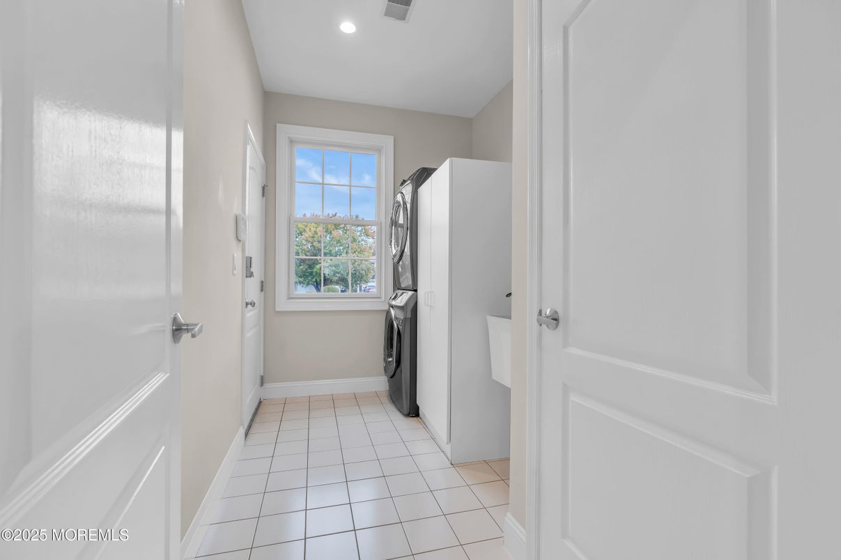 Interior, Recessed Lighting, Washer