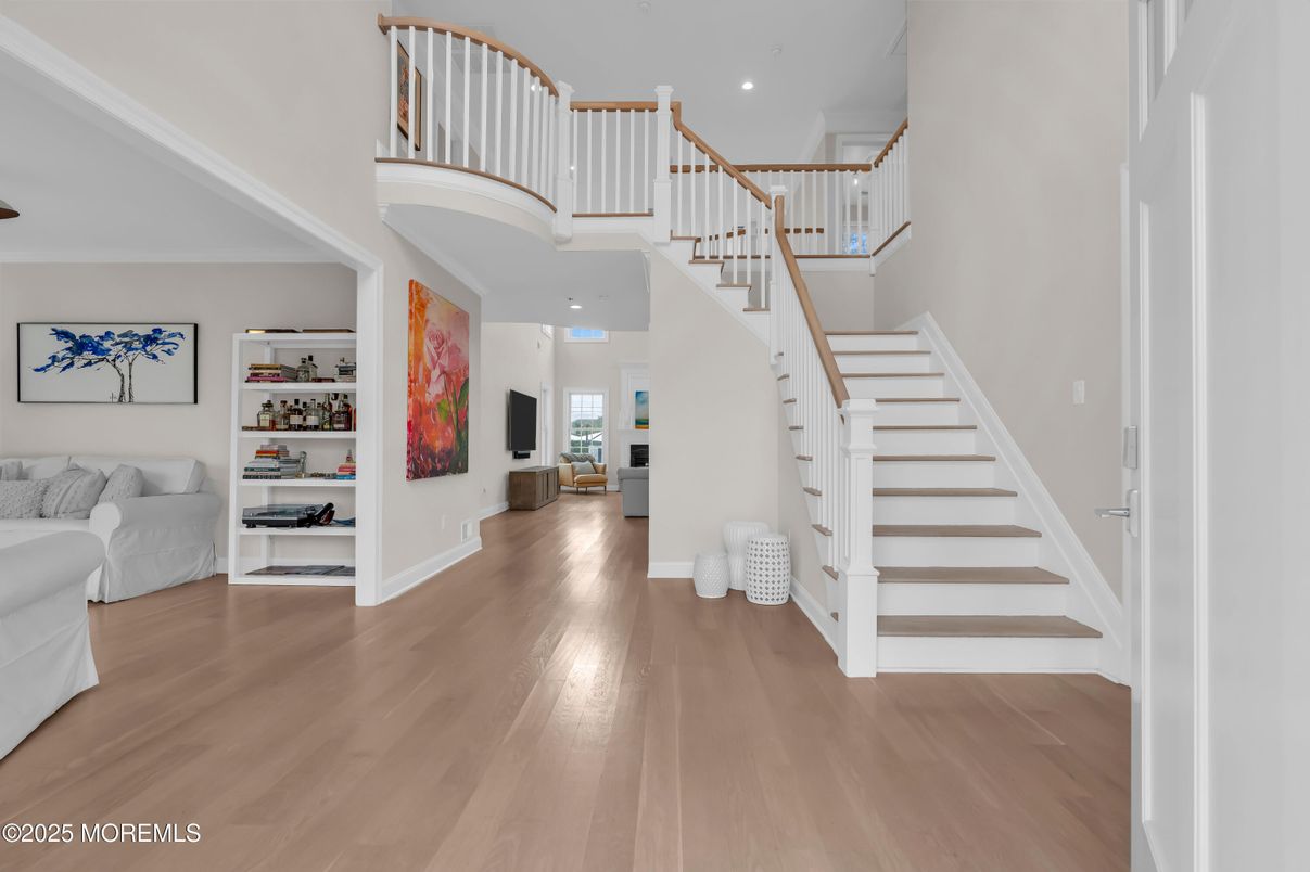 Interior, Recessed Lighting, Wood Texture Flooring