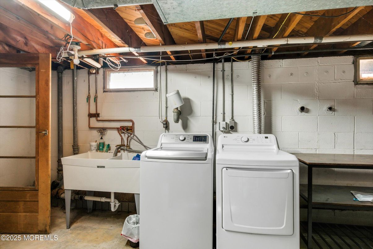 Interior, Utility Closets, Washer, Wooden Beams, Wooden Ceilings