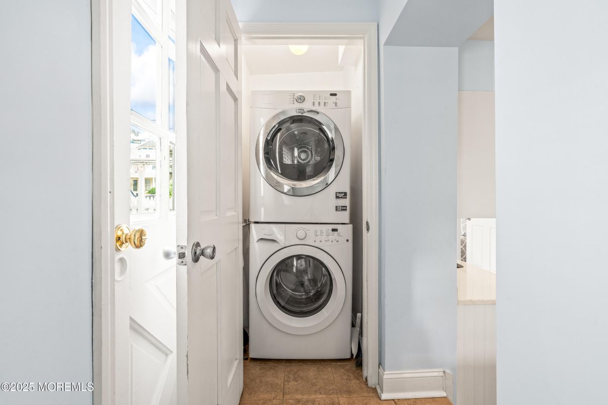 Interior, Utility Closets, Washer