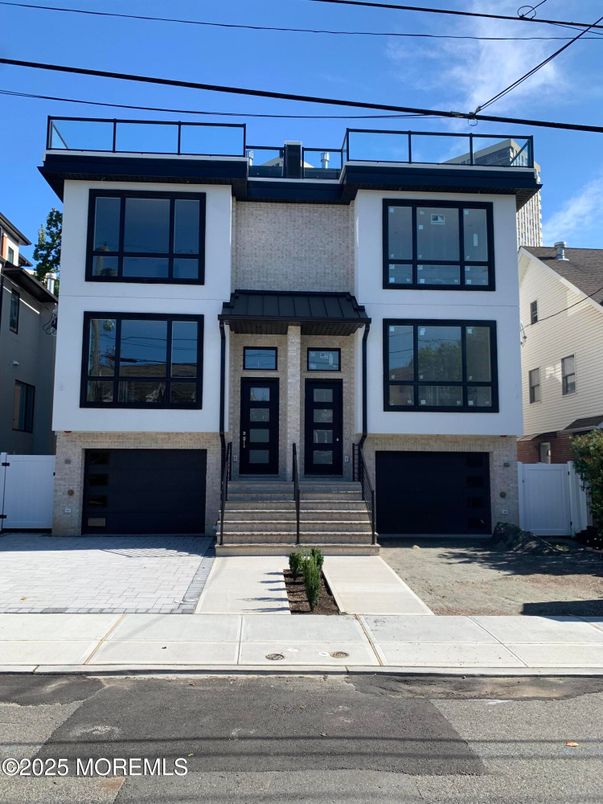 Attached, Exterior, Facade, Modern