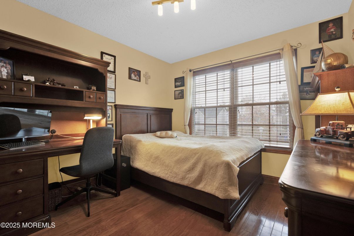 Bedroom, Home Office, Interior, Wood Texture Flooring