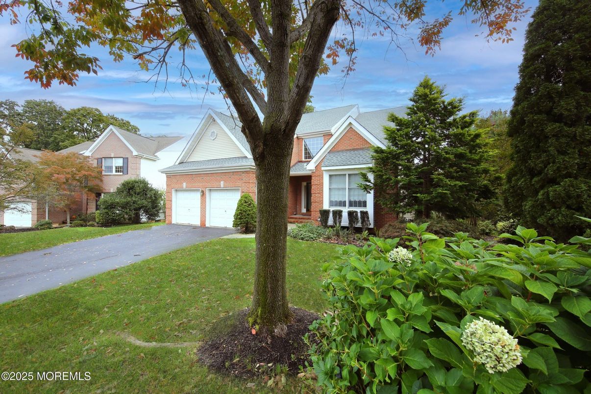 Attached, Exterior, Facade, Brick Facade, Brick Traditional