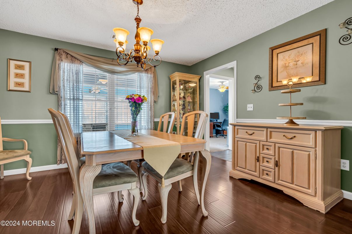 Chandelier, Dining room, Interior, Wood Texture Flooring