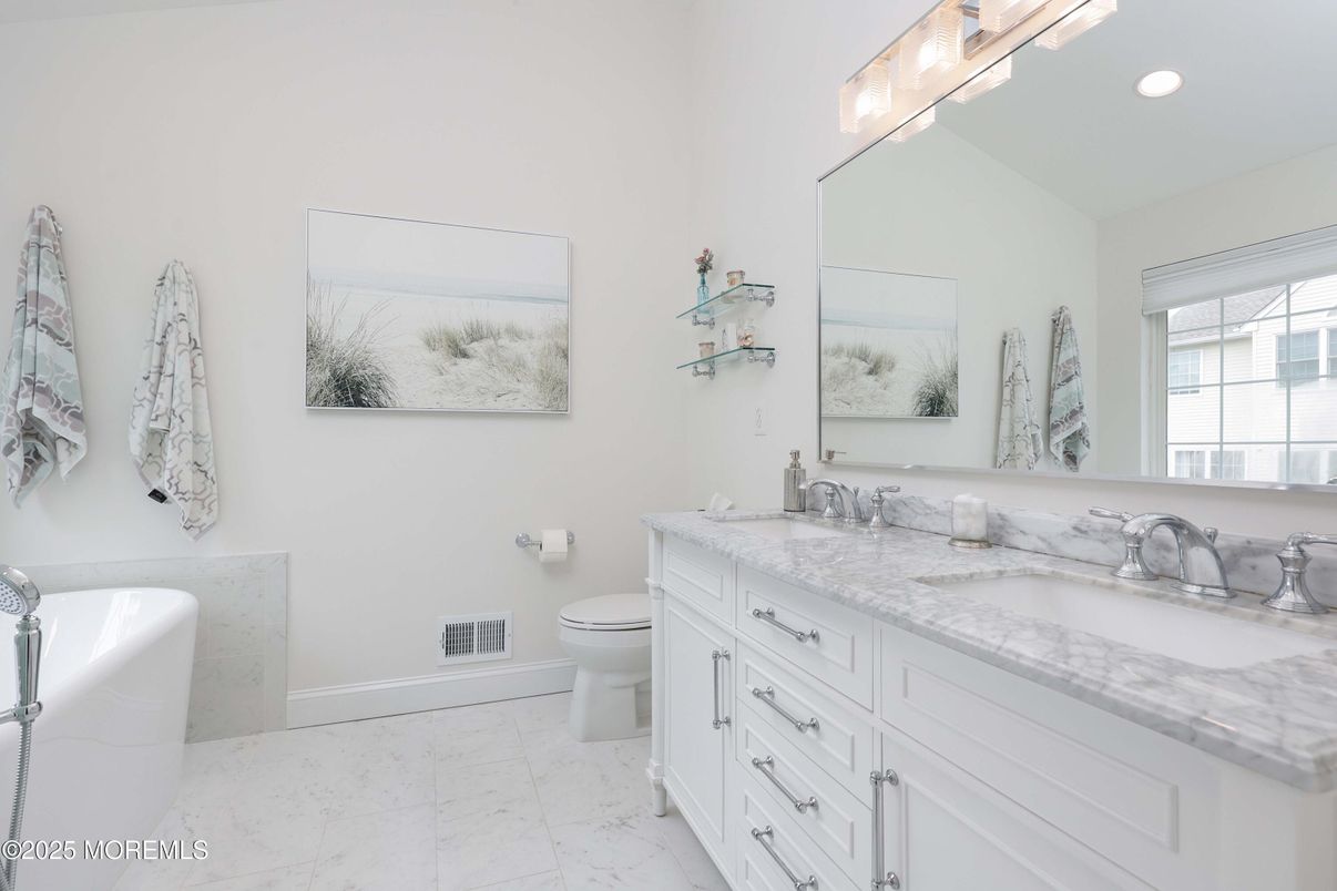 Bathroom, Dual Sink Vanities, Interior, Marble, Recessed Lighting
