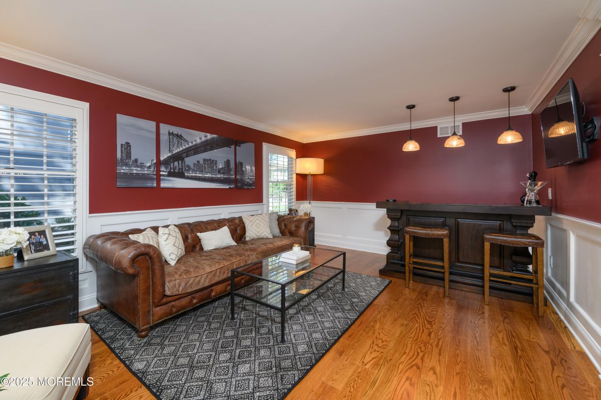 Interior, Living room, Pendant Lights, Wood Texture Flooring