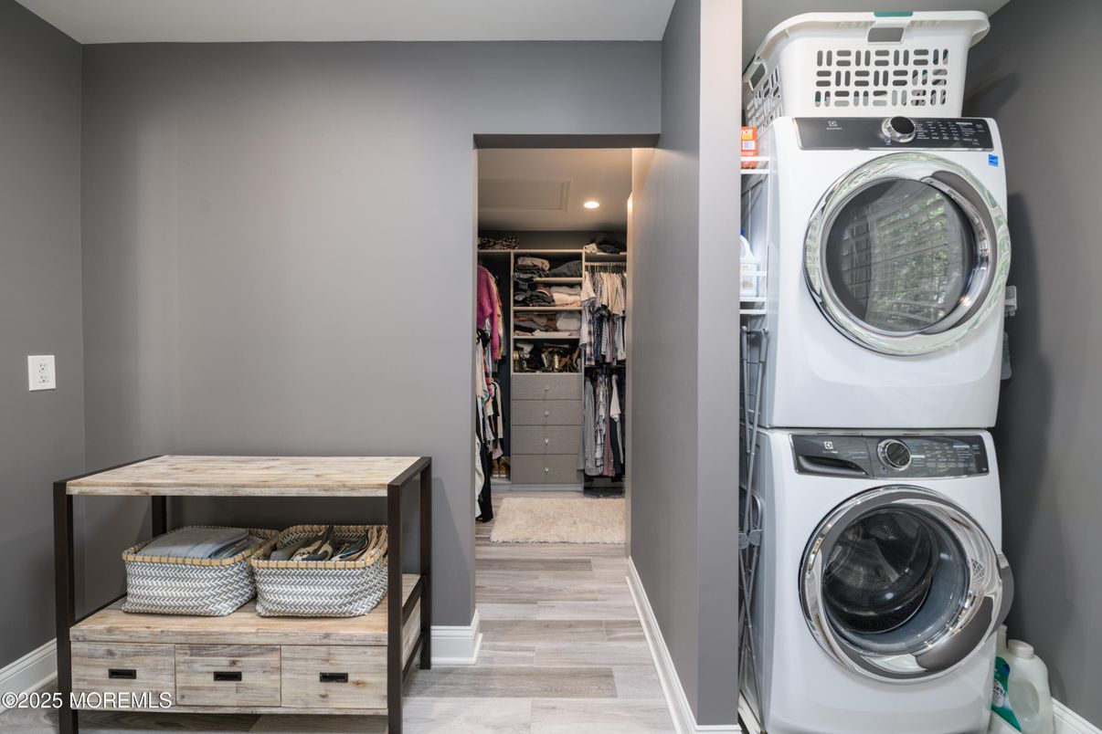 Interior, Recessed Lighting, Utility Closets, Washer, Wood Texture Flooring