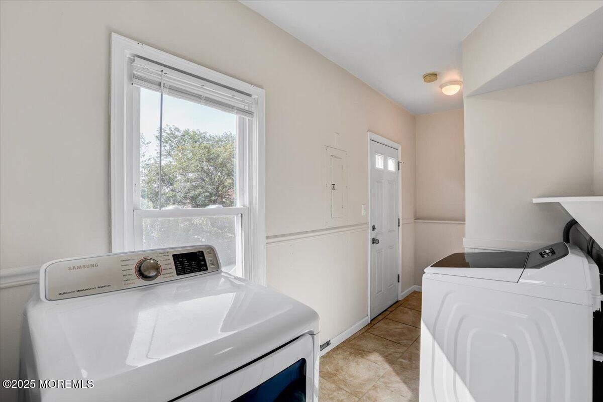 Interior, Washer