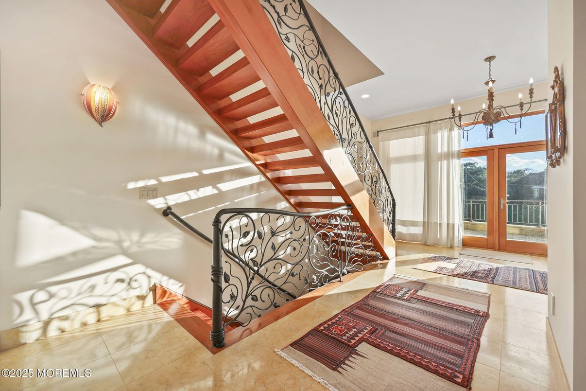 Chandelier, Interior, Recessed Lighting