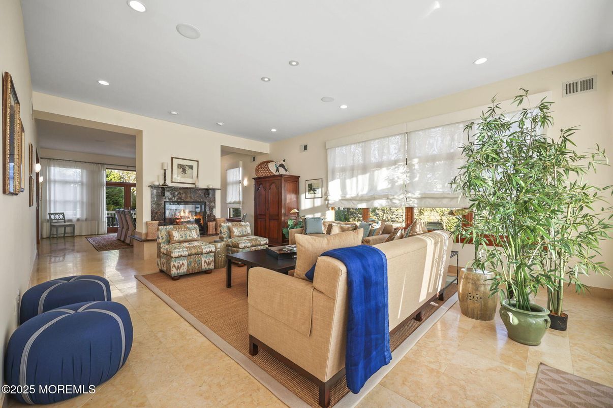 Fireplace, Interior, Living room, Recessed Lighting