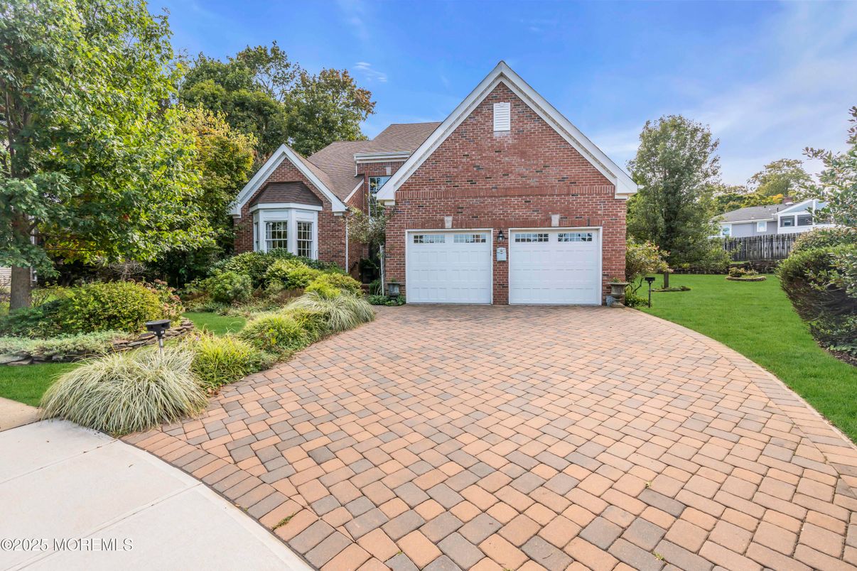 Attached, Exterior, Facade, Brick Facade, Brick Traditional