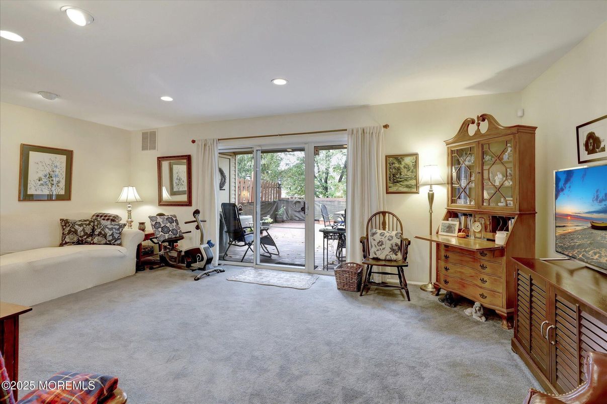 Fitness Equipment, Interior, Recessed Lighting