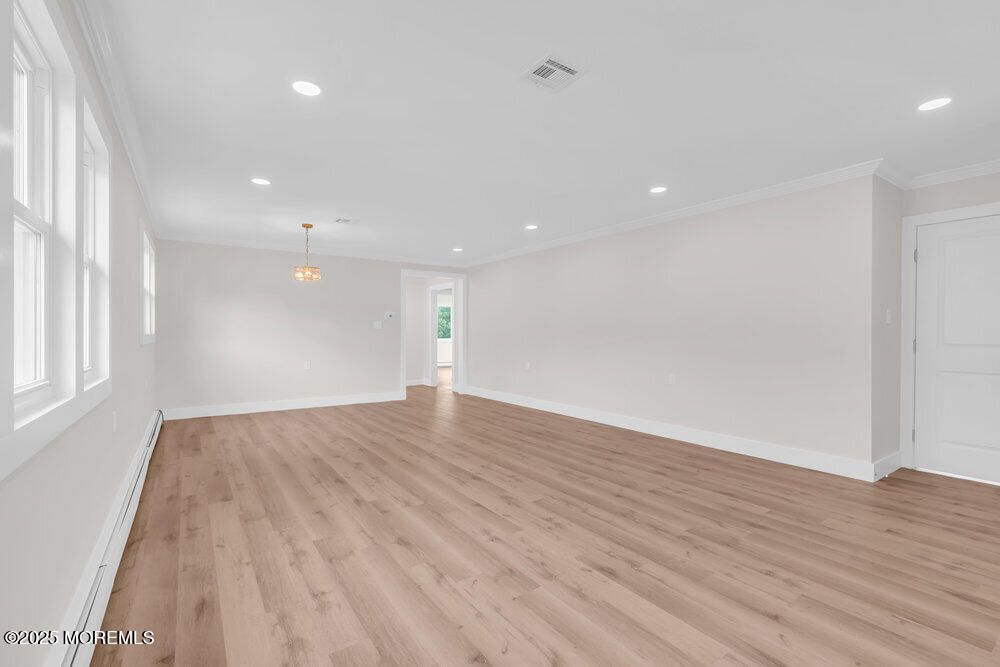 Empty room, Interior, Pendant Lights, Recessed Lighting, Wood Texture Flooring
