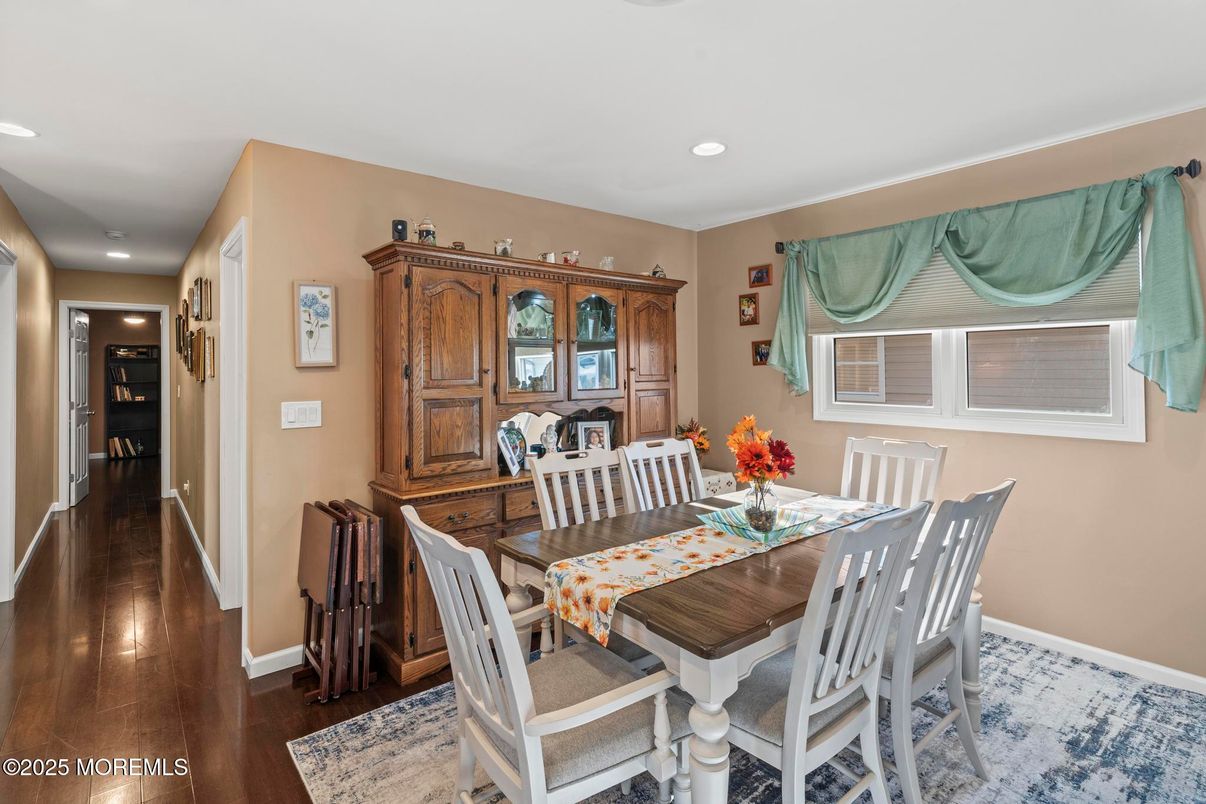 Dining room, Interior, Recessed Lighting, Wood Texture Flooring